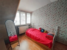 Maison individuelle quartier CEPY- habitable de plain pied- 5 chambres- 2 garages- jardin - classé en C