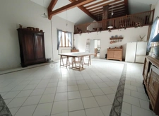 02100 NEUVILLE SAINT-AMAND - Maison de caractère au charme de l’ancien 332m2 - 4 chambres - Vie de plain-pied - Salle de réception 70 m² - Mezzanine - Grand garage
