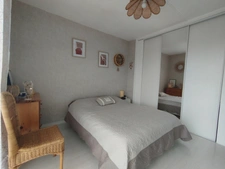 02100 saint-quentin- Appartement 75 m2 - 2 chambres - 1 bureau - balcon - parking sécurisé