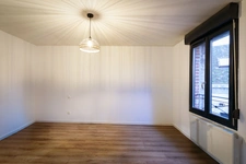 Exclusivité-02100 Saint-Quentin-LOFT 327m2- Classé en C - 4 chambres- 1 salle de bain-2 salles d'eau-Jardin-Garage