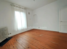 02800 ANGUILCOURT-LE SART- Maison individuelle de charme – 4 chambres - DPE C - cuisine aménagée - Garage -  jardin 
