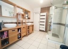 02240 SERY LES MEZIERES | EXCLUSIVITÉ |Vie de plain pied | 5 chambres| Jacuzzi privatif | DPE C| dépendances