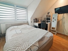 Maison individuelle quartier CEPY- habitable de plain pied- 5 chambres- 2 garages- jardin - classé en C
