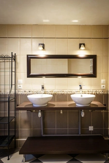 Exclusivité-02100 Saint-Quentin-LOFT 327m2- Classé en C - 4 chambres- 1 salle de bain-2 salles d'eau-Jardin-Garage