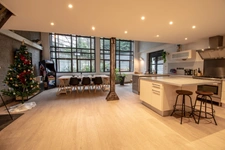 Exclusivité-02100 Saint-Quentin-LOFT 327m2- Classé en C - 4 chambres- 1 salle de bain-2 salles d'eau-Jardin-Garage