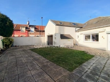  02100 Neuville Saint-Amand- Maison individuelle 130m2 sans mitoyenneté- 3 chambres – garage- cour avec jardinet 