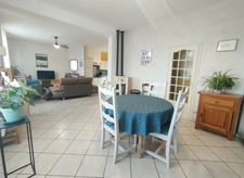 02100 Fayet - Maison individuelle sans mitoyenneté - 4 chambres - Jardin - Carport - Classé en C