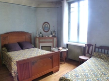 Stone house with 4 rooms in Dijon (21), 85 m2, near the University Hospital, with garden and garage