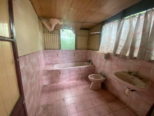 SAINTE CLOTILDE (97490) Maison (à rénover) T3 de 76.30 m² + jardin 