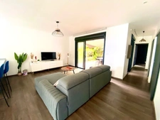  SAINT PIERRE (974), Maison à vendre 4 pièces de 87 m², terrasse, Jacuzzi sur parcelle totale de 412 m²