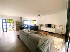 SAINT PIERRE (974), Maison à vendre 4 pièces de 87 m², terrasse, Jacuzzi sur parcelle totale de 412 m²