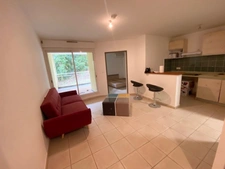 A louer Appartement 2 pièces 49 m² sur BELLE PIERRE (974)