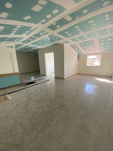 SAINT ANDRE (97440) - Grande maison T5 de surface totale de 200,40 m² (dont dépendance T2 - et Studio), sur terrain de 568 m²