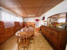 SAINT DENIS (974) Maison à vendre 8 pièces de 218 m² sur 2 niveaux - Garage - Sur parcelle de 755 m²