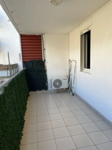 Appartement à vendre  T3 meublé à SAINTE CLOTILDE (974)