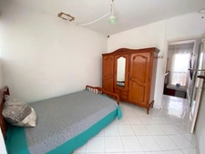 SAINT DENIS (974) Maison à vendre 8 pièces de 218 m² sur 2 niveaux - Garage - Sur parcelle de 755 m²