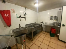 Fonds de commerce + Murs d'immeuble de 3 niveaux 800 m² à vendre SAINT PAUL (974), 2.680.000€