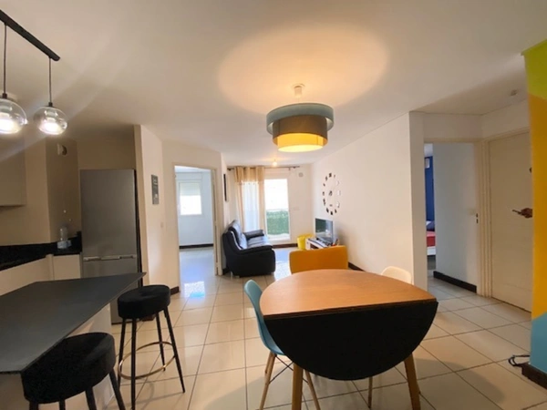 Appartement à vendre  T3 meublé à SAINTE CLOTILDE (974)