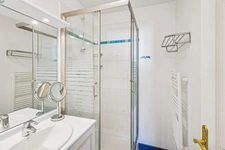 CHATOU - Recent FAMILY HOME - 5 bedrooms - Private gated residence.