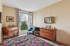 Neuilly-sur-Seine – Rue Perronet – 62 m² – 3ᵉ étage avec ascenseur – Plein sud – Calme sur jardins