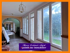 Domaine avec ancien Pavillon de Chasse sur 8 hectares à 25min de Verneuil sur Avre dans l'Orne 