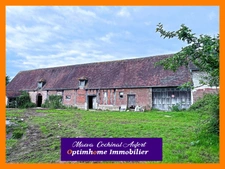 Domaine avec ancien Pavillon de Chasse sur 8 hectares à 25min de Verneuil sur Avre dans l'Orne 