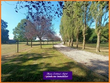 Magnifique propriété avec 2 maisons et piscine sur 3 hectares à 15min de BERNAY