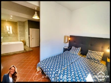 Maison à vendre 4 pièces PEZENAS (34), Coeur Historique proche place de la République - Entièrement rénovée + Garage en location