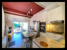 Maison à vendre 4 pièces LE CAP D'AGDE (34), Pavillon 3 chambres avec grand extérieur et double stationnement 