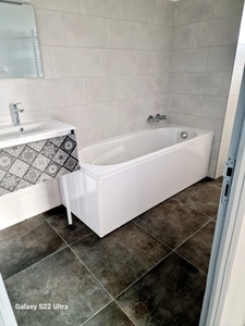 Appartement T4 à louer de 86 m² entièrement rénové à FURIANI (20)
