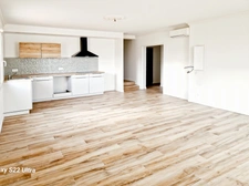 Appartement T4 à louer de 86 m² entièrement rénové à FURIANI (20)