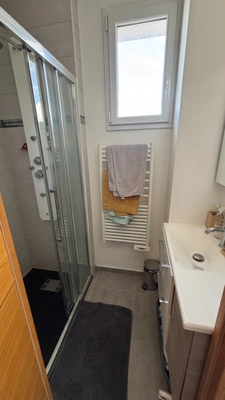 Appartement T2 rénové avec parking sécurisé – Centre-ville de Lorient