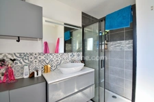 SAUSSAN – A vendre, Maison 4 pièces de 83 m2 avec jardin et terrasse.