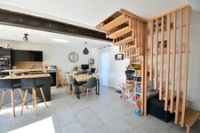 SAUSSAN – A vendre, Maison 4 pièces de 83 m2 avec jardin et terrasse.