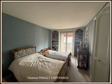 Ensemble immmobilier maison de ville et maison à rénover