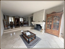 Ensemble immmobilier maison de ville et maison à rénover