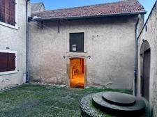 Maison historique de caractère  – 350 m² + granges 200 m² au sol -   KOENIGSMACKER (57)
