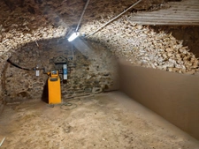 Maison historique de caractère  – 350 m² + granges 200 m² au sol -   KOENIGSMACKER (57)