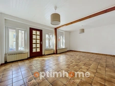 Maison aux beaux volumes de 168 m², CLOUANGE, proche de toutes les commodités.