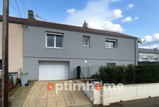 Maison 2 chambres, séjour et garage, avec vue dégagée – Quartier calme et recherché à Moyeuvre-Grande