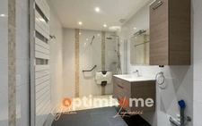 Appartement aux beaux volumes de 168 m², CLOUANGE, proche de toutes les commodités.