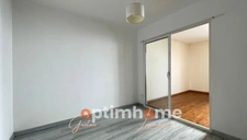 Maison aux beaux volumes de 168 m², CLOUANGE, proche de toutes les commodités.