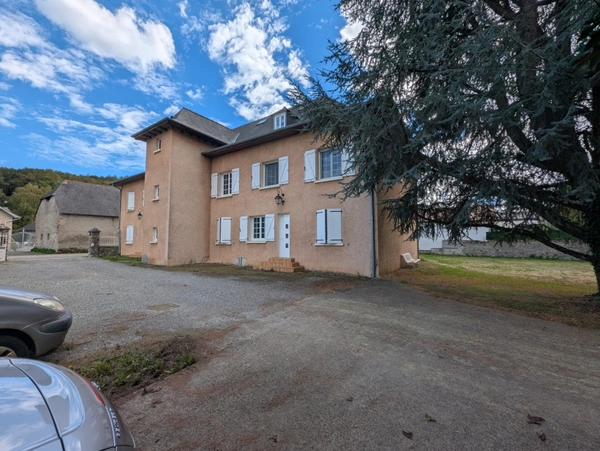 Immeuble à vendre ADE (65)