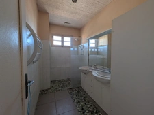 Immeuble à vendre AUREILHAN (65)