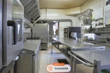  Hôtel-Restaurant à fort potentiel à La Chaise-Dieu (Haute-Loire)