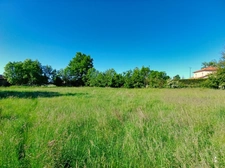 Terrain constructible 2008 m² - Lissac (43)