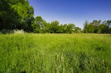Terrain constructible 2008 m² - Lissac (43)