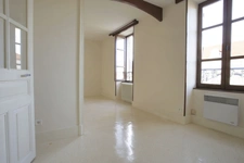 Appartement + Cave et jardin LANGEAC (43)