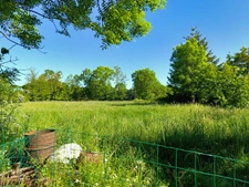 Terrain constructible 2008 m² - Lissac (43)