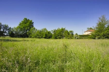 Terrain constructible 2008 m² - Lissac (43)